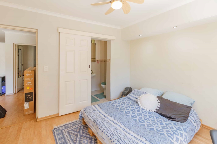 To Let 2 Bedroom Property for Rent in Rondebosch Western Cape